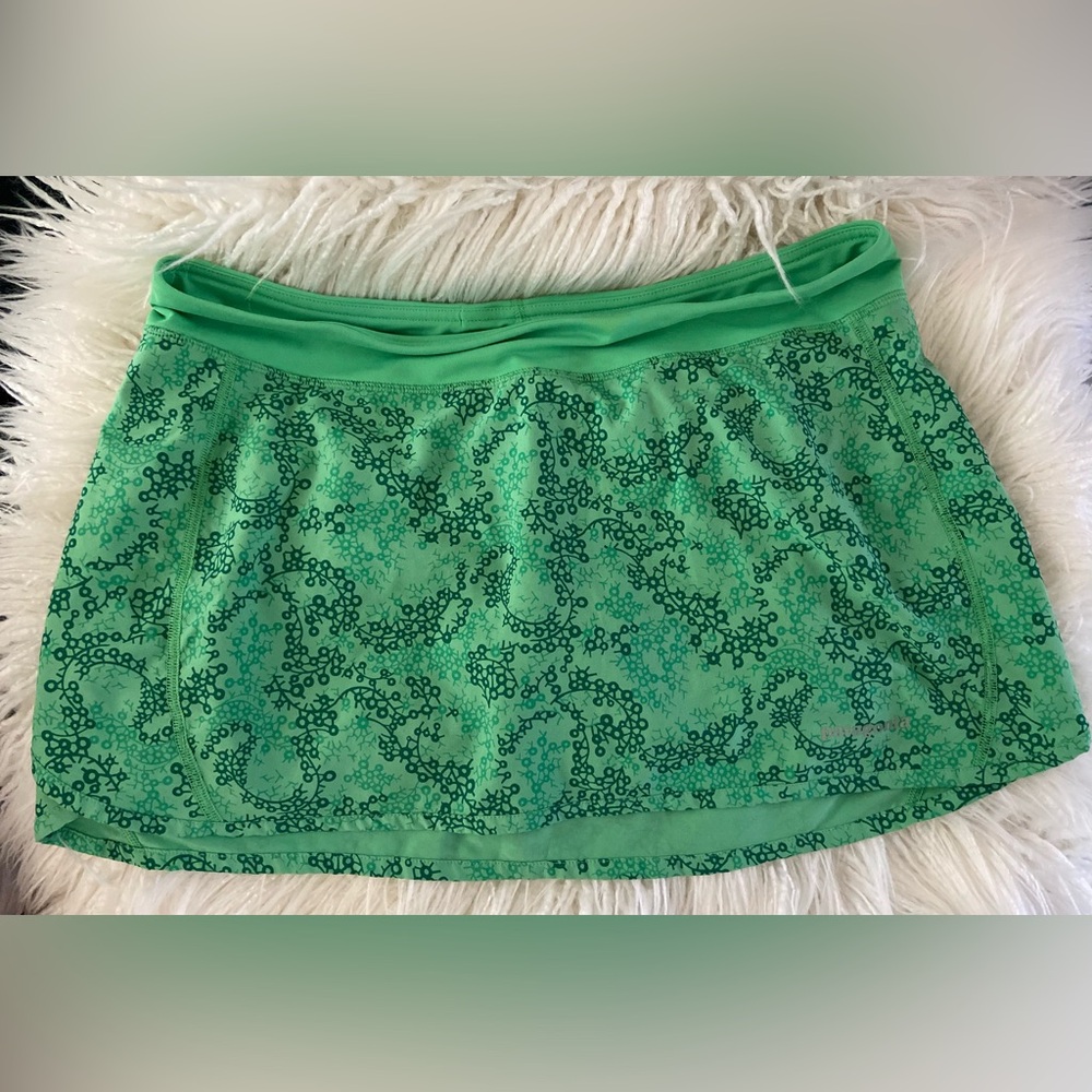 Patagonia Green Bubble Mini Skirt